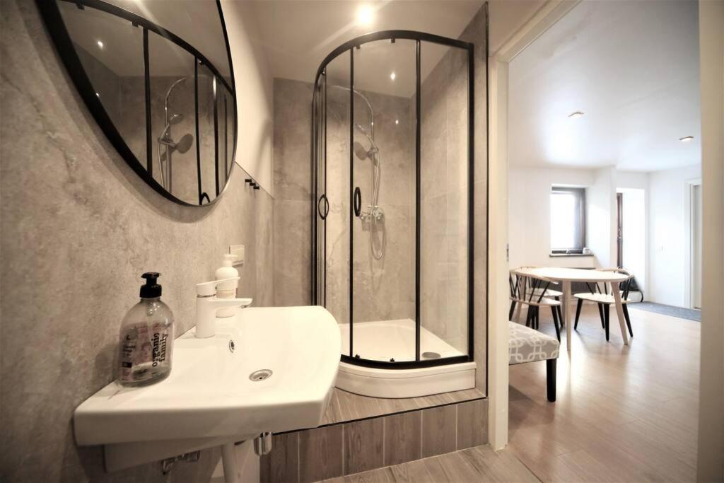 Two Bedroom / Old Town With Private Terrace Рига Экстерьер фото
