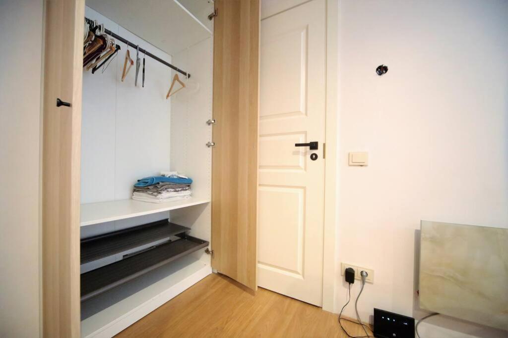 Two Bedroom / Old Town With Private Terrace Рига Экстерьер фото