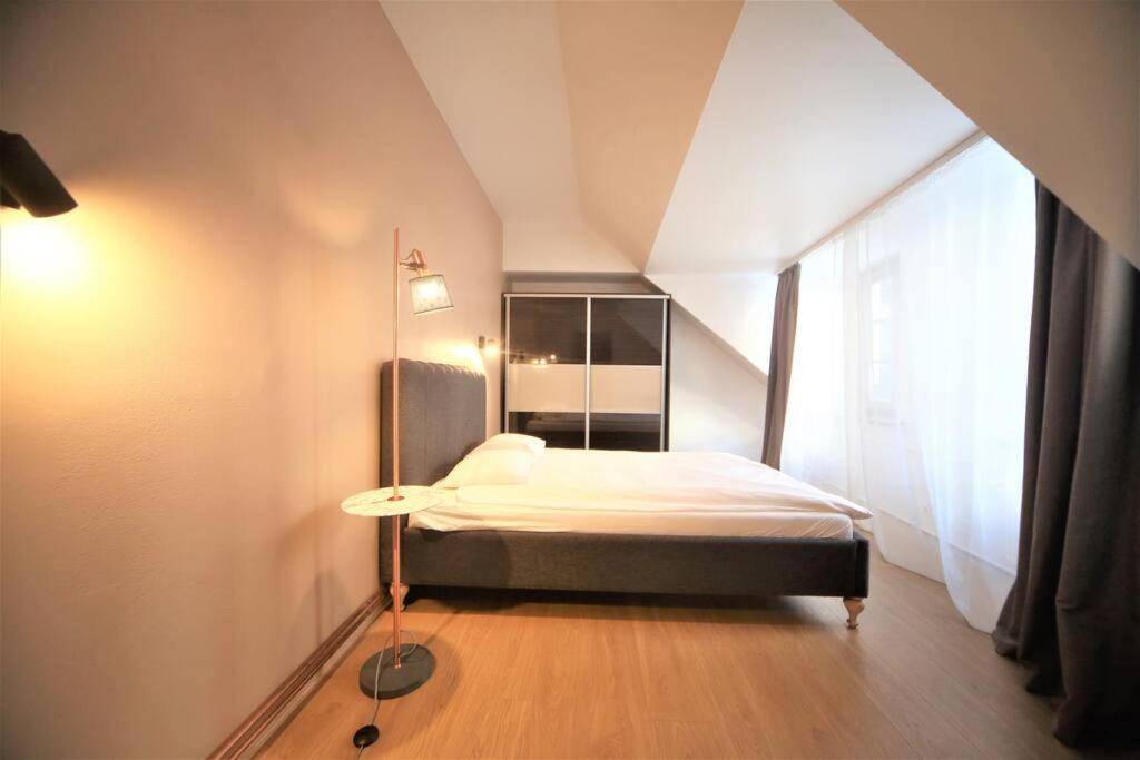 Two Bedroom / Old Town With Private Terrace Рига Экстерьер фото